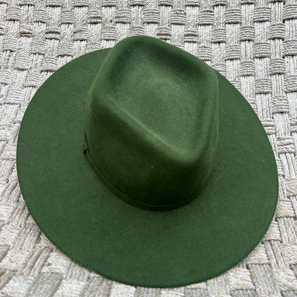 Green custom felt hat - medium
